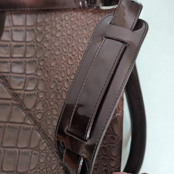 Beijo Couture brown laptop croc bag NEW 13x15" adj removable strap - Picture 6 of 15